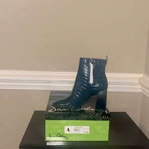 Brand new in the wrong box Sam Edelman Marina blue  Codie ankle bootie size 7.5